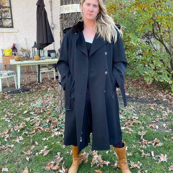 Beautiful Hilary Radley coat, zip out wool lining and removable collar. - Picture 2 of 3